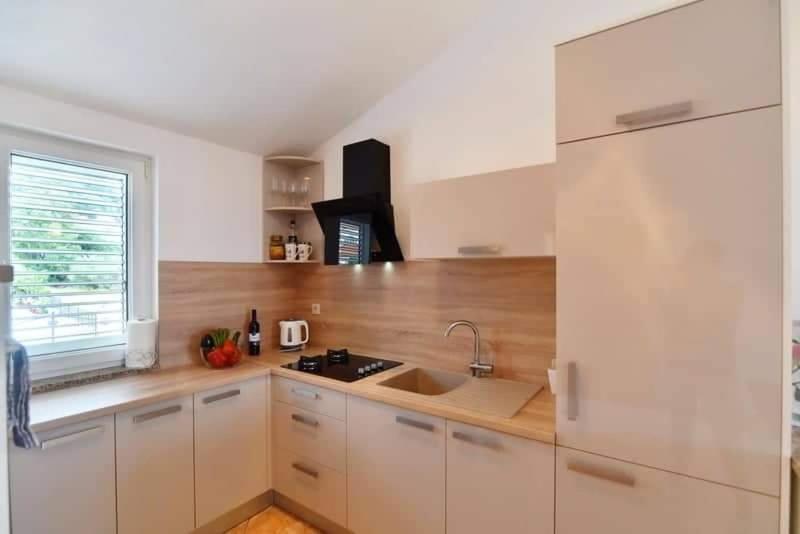 Relax Apartment Preko Exterior photo